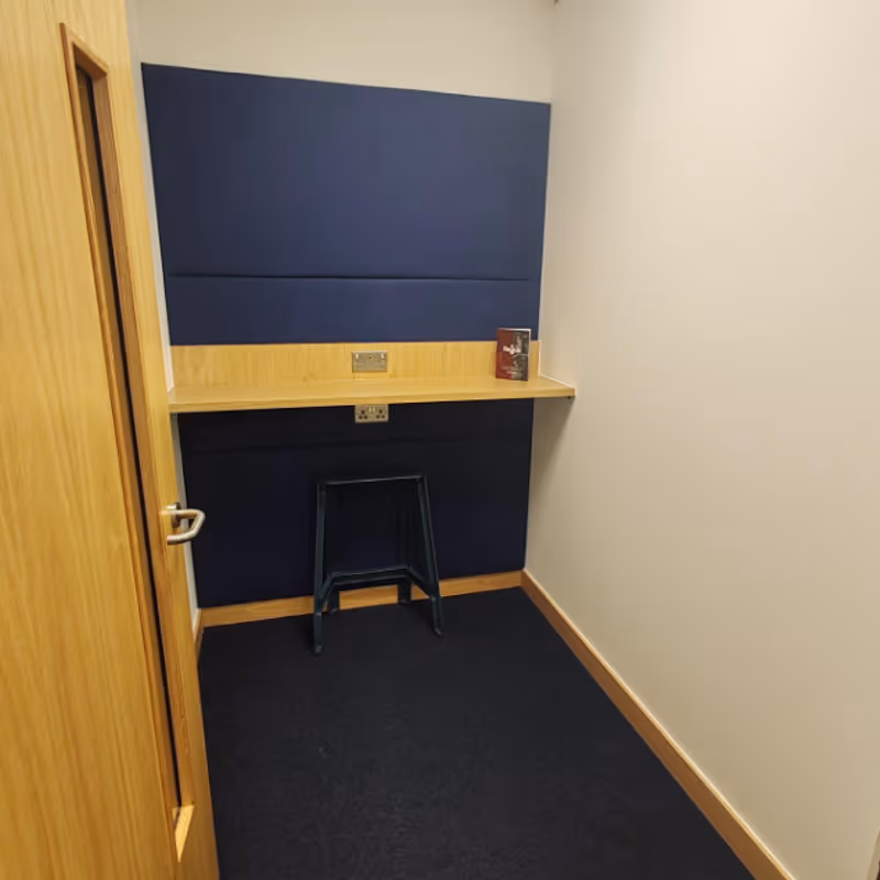Oxford Street, Nantgarw - Image 11