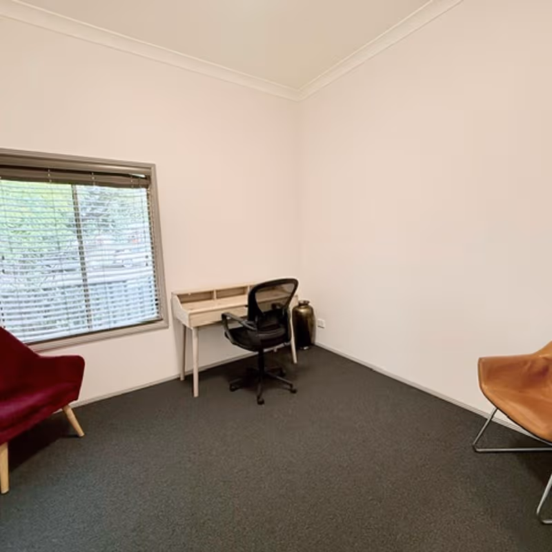 11 Belmore Road, Lorn - Image 1