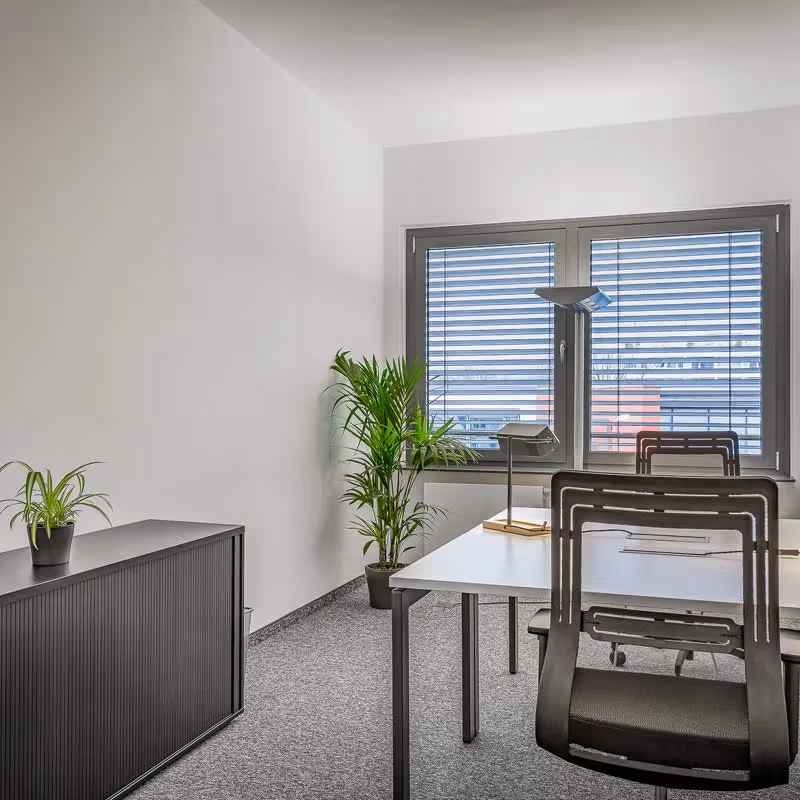 12 Rathausplatz, Bad Homburg Vor Der Höhe - Image 2