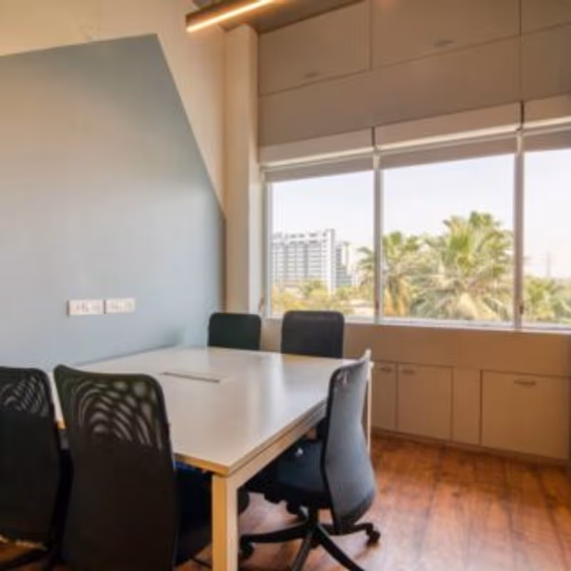 Dlf Galleria Mall Extension, Mayur Vihar Delhi - Image 5