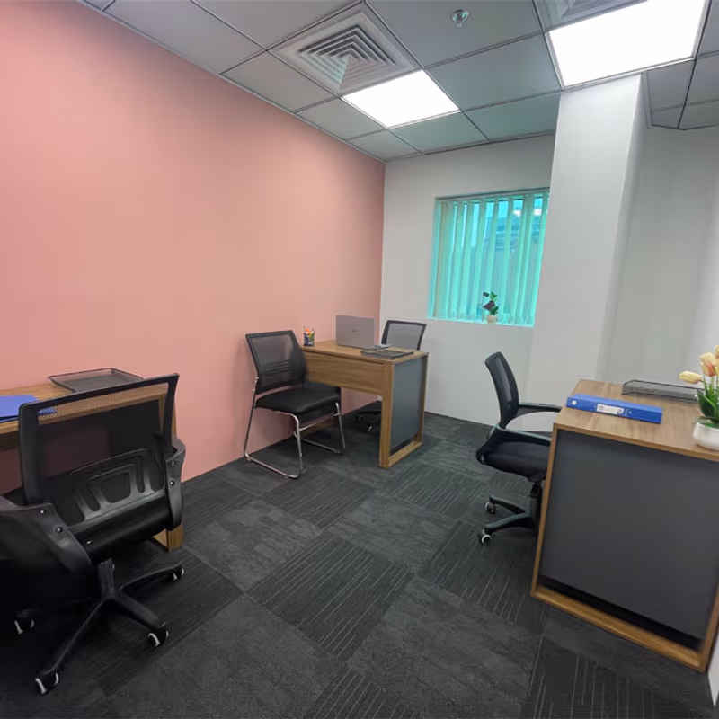 Corniche Street, Sharjah - Image 8