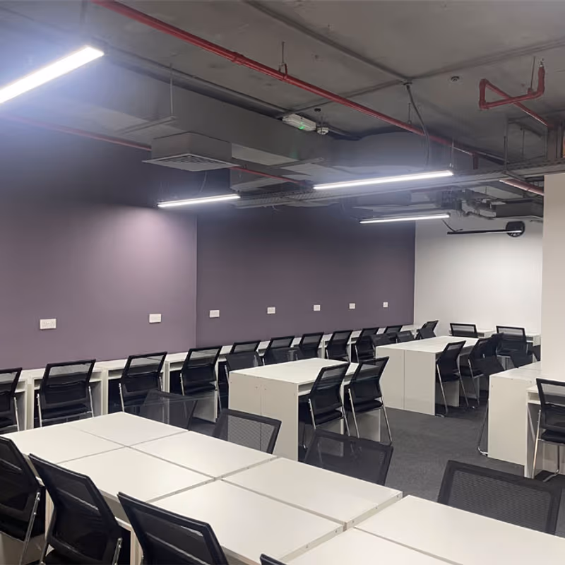 Corniche Street, Sharjah - Image 4