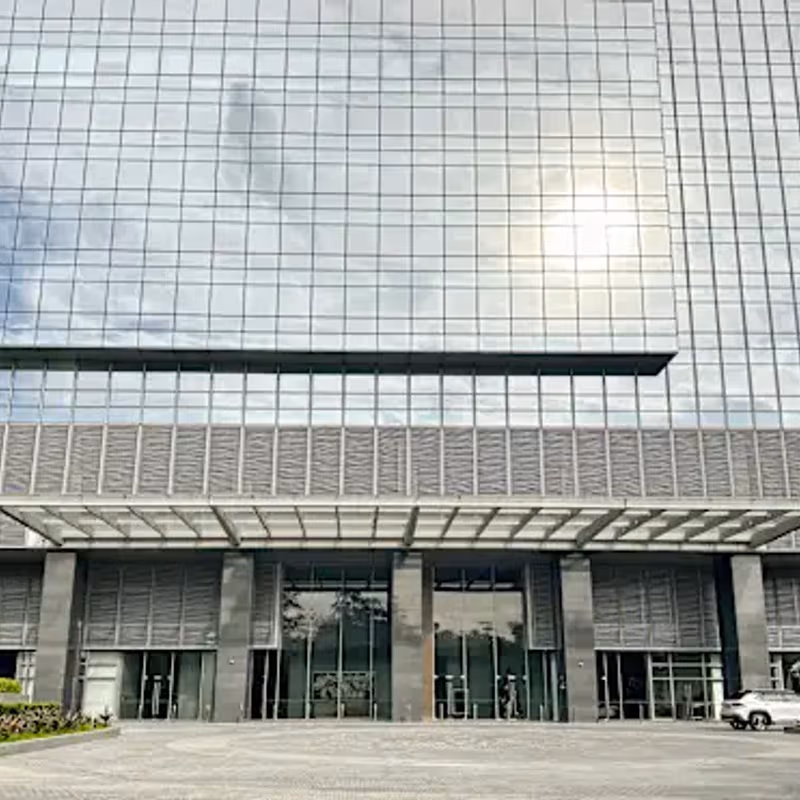 One Vertis Plaza, Quezon City - Image 10