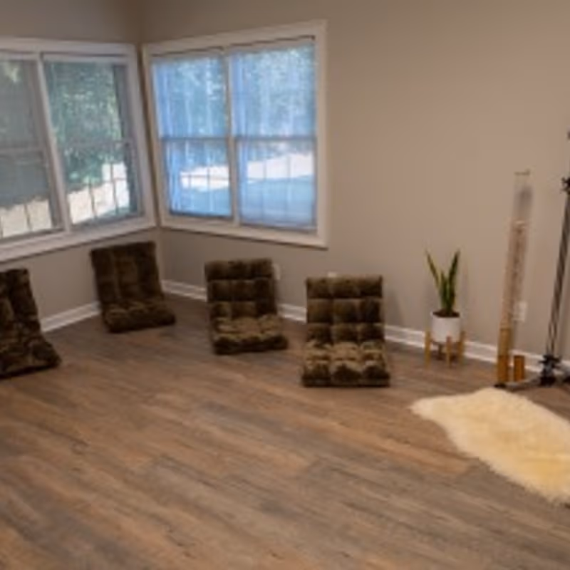 1404 Bombay Lane, Roswell - Image 5