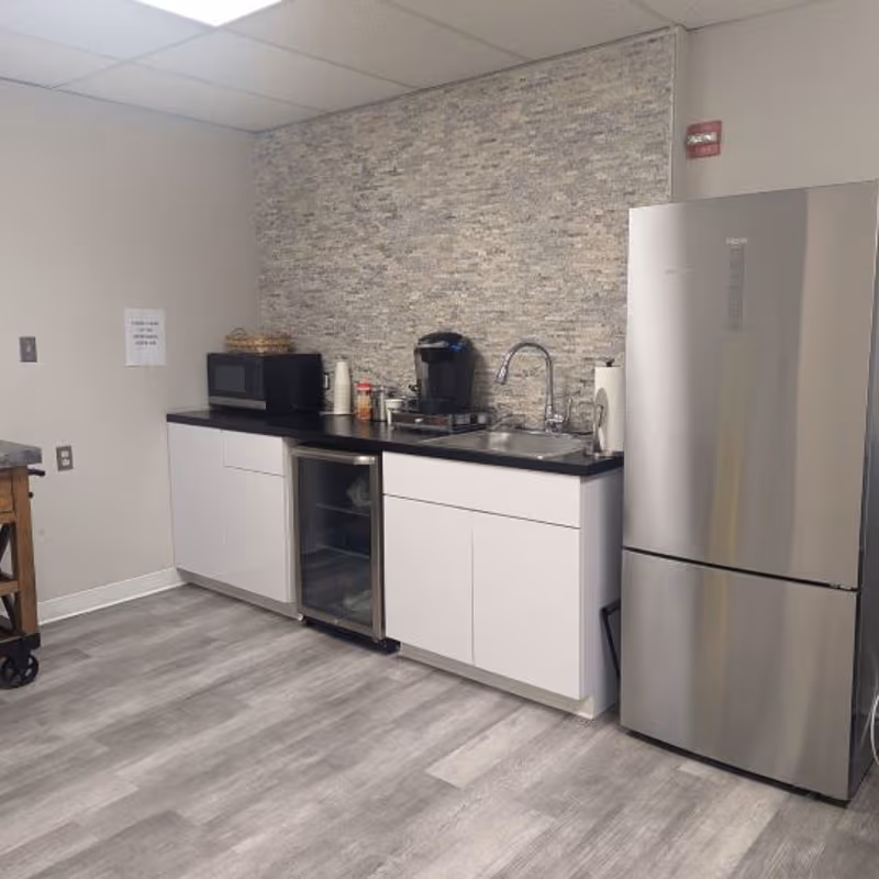 6301 Ivy Lane, Greenbelt - Image 3