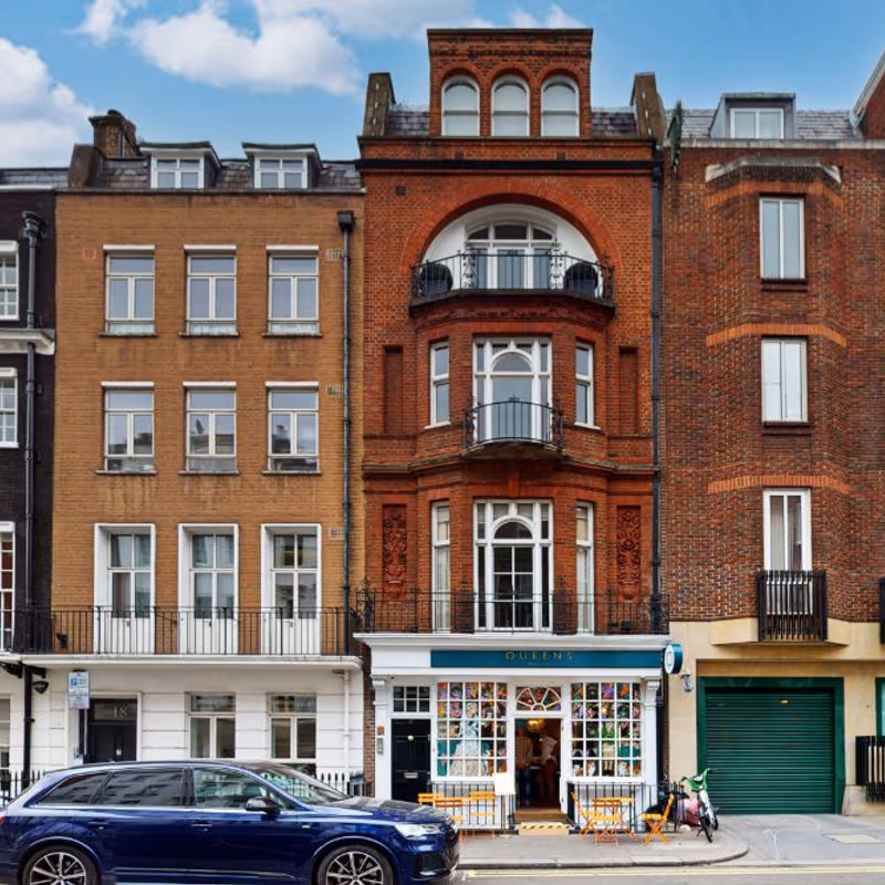 17 Queen Street, Greater London - Image 6