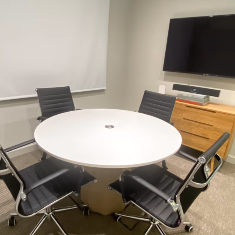 Juniper Drive, London - Image 5