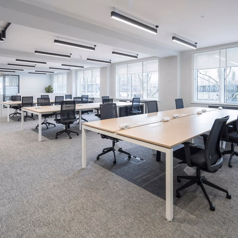 172 Tottenham Court Road, W1t 7ns - Image 3