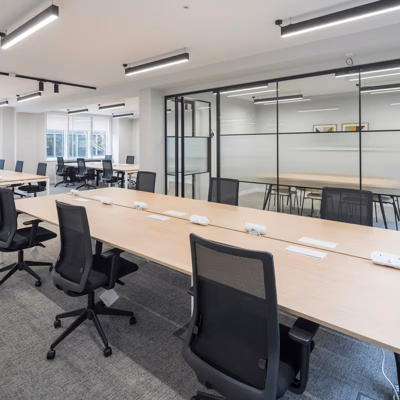 172 Tottenham Court Road, W1t 7ns - Image 5