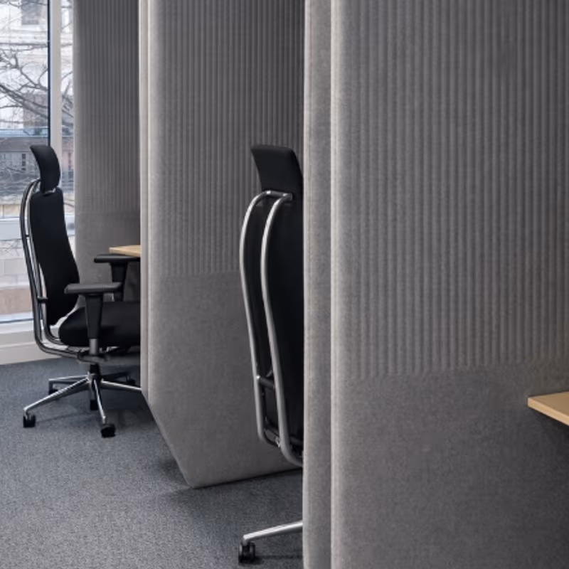 Westferry Circus Canary Wharf, Greater London - Image 4