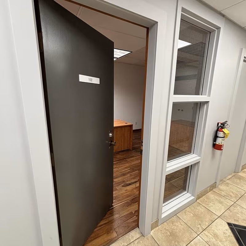 1455 Ellis Street, Kelowna - Image 2