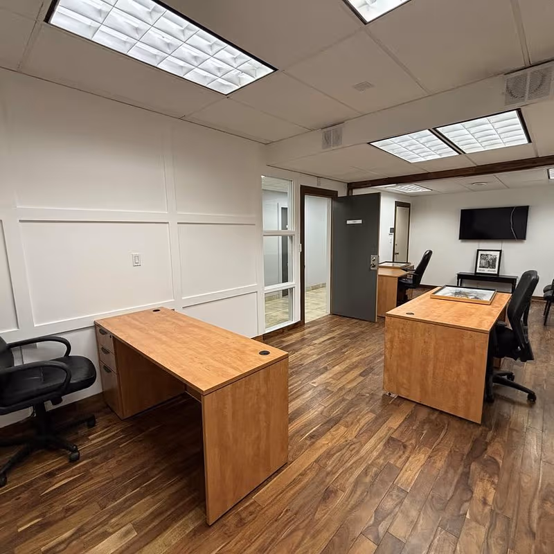 1455 Ellis Street, Kelowna - Image 3
