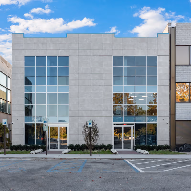 1051 Franklin Avenue, Garden City - Image 24