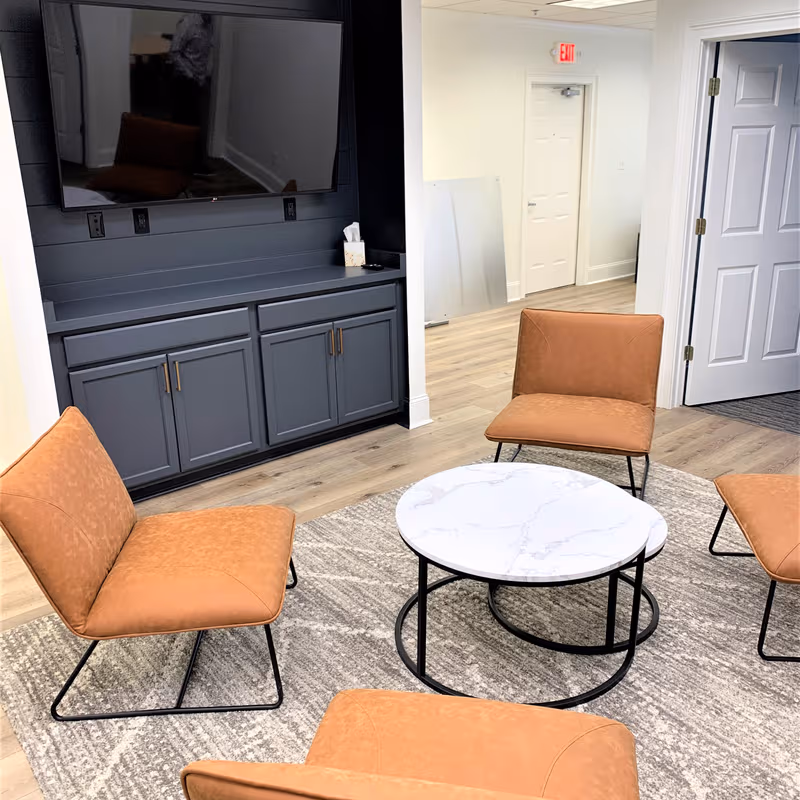 290 South Main Street, Alpharetta/atlanta - Image 4