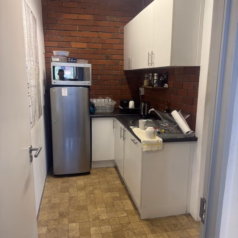 2 Fir Street, Cape Town - Image 4