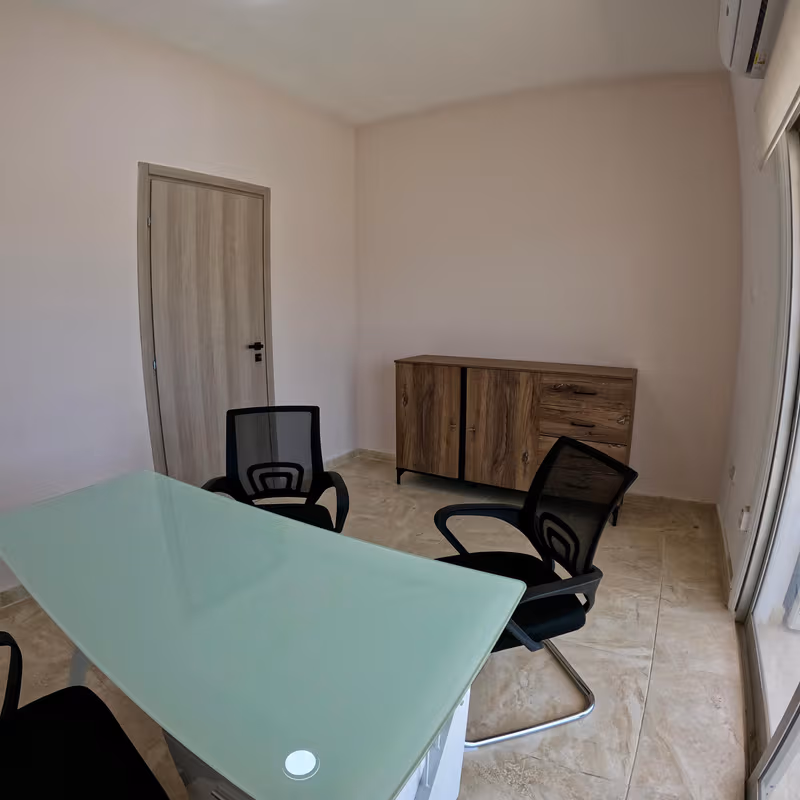 3 Dimosthenous, Larnaka - Image 9