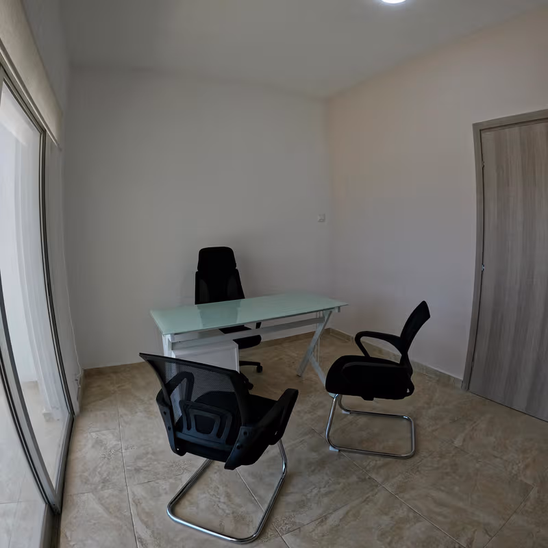 3 Dimosthenous, Larnaka - Image 2