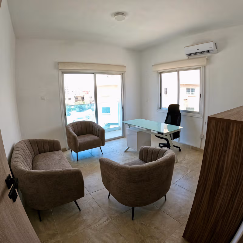 3 Dimosthenous, Larnaka - Image 3