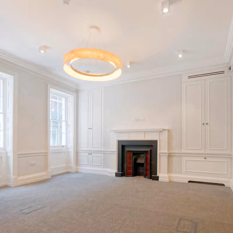 17 Carlisle Street, Greater London - Image 3