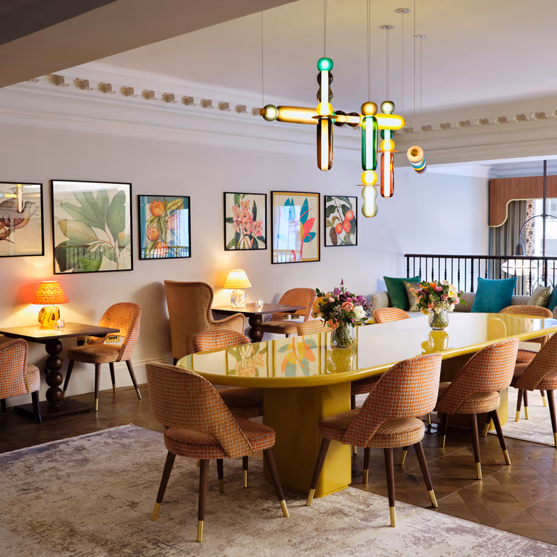 64 Knightsbridge, London - Image 3