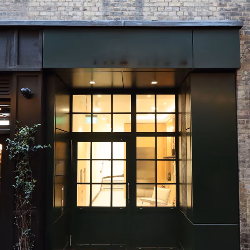 3 Kingly Court Carnaby, London - Image 7