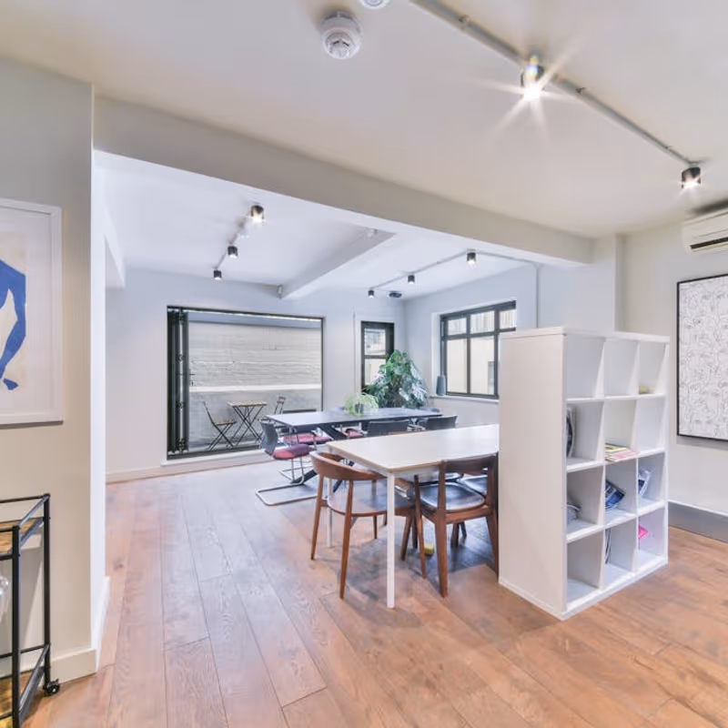 12A D'arblay Street, Greater London - Image 11