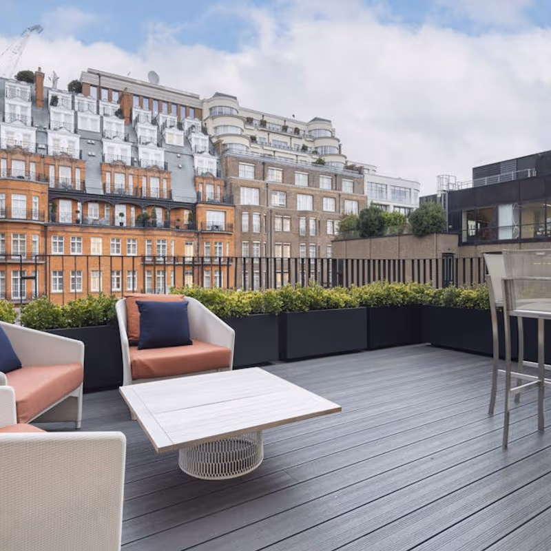 24 Grosvenor Street, Greater London - Image 8