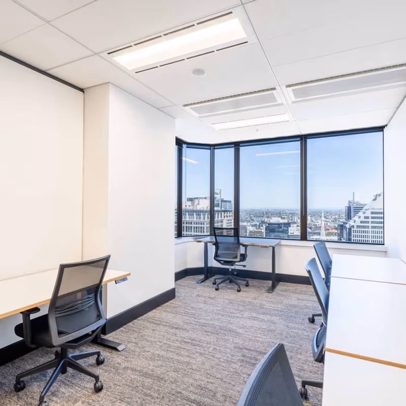 215 Adelaide Street, Carina - Image 2