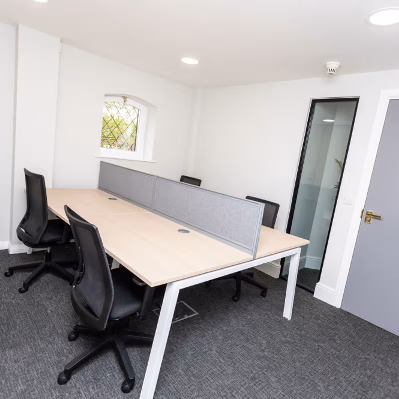 100 Wilderspool Causeway, Warrington - Image 1