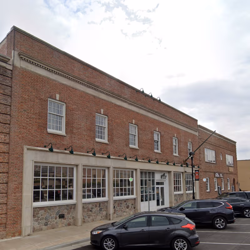 215 N Main Street, West Bend - Image 10