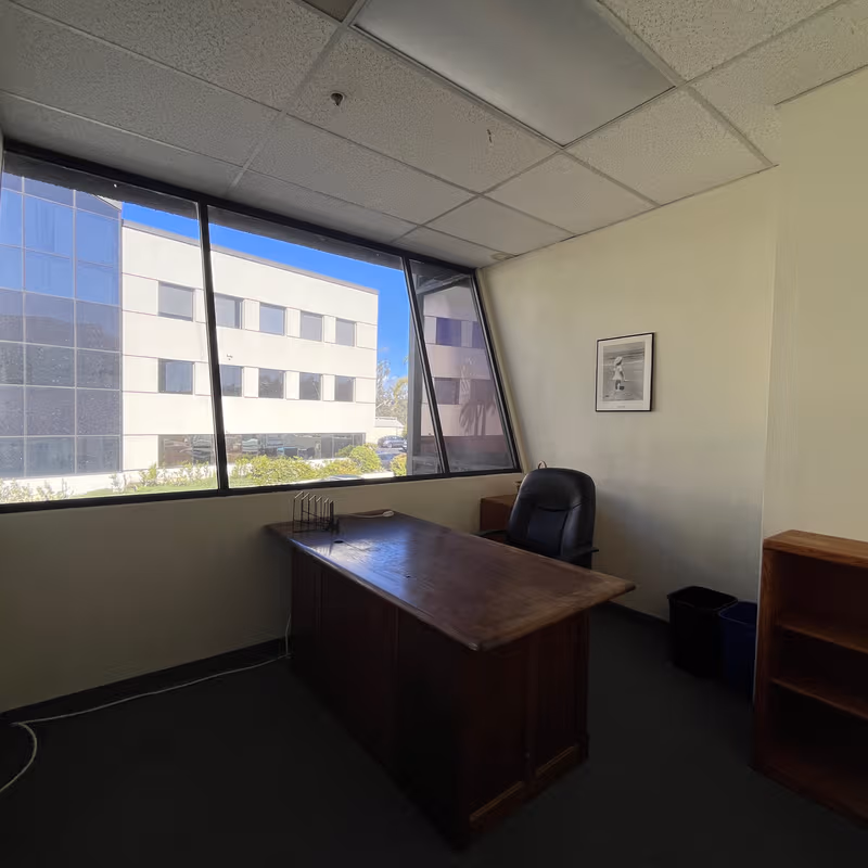 5703 Oberlin Drive, San Diego - Image 4