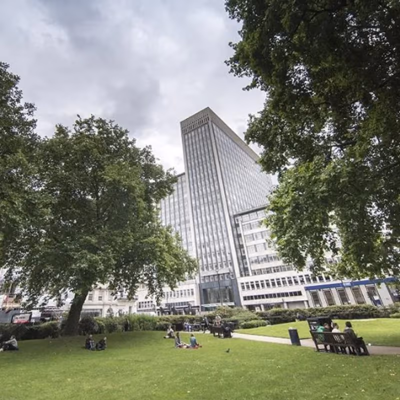 33 Cavendish Square, London - Image 5