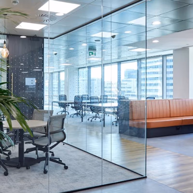 50 Bank St, London - Image 3