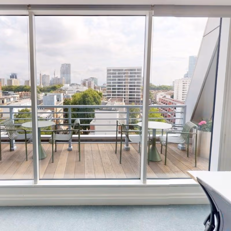 27 Goswell Rd Barbican, London - Image 3