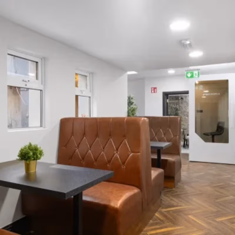 22/23 Pembroke Street Upper, Dublin 2 - Image 1