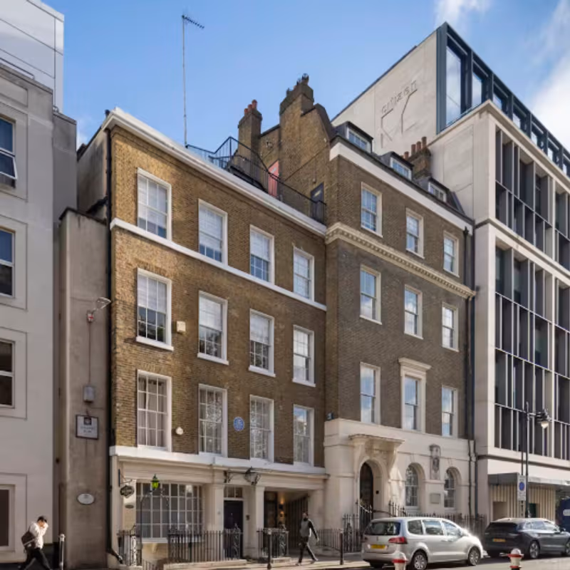 42 Trinity Square, London - Image 5