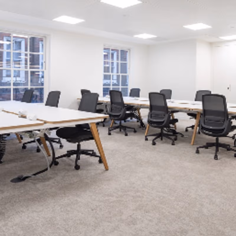 42 Trinity Square, London - Image 1