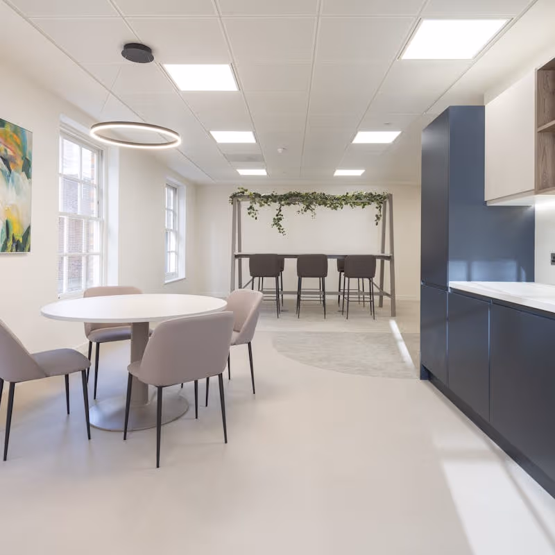 42 Trinity Square, London - Image 1