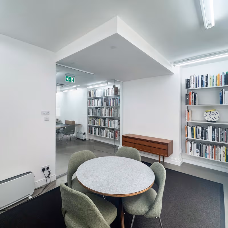 37 Eastcastle Street, Fitzrovia - Image 4