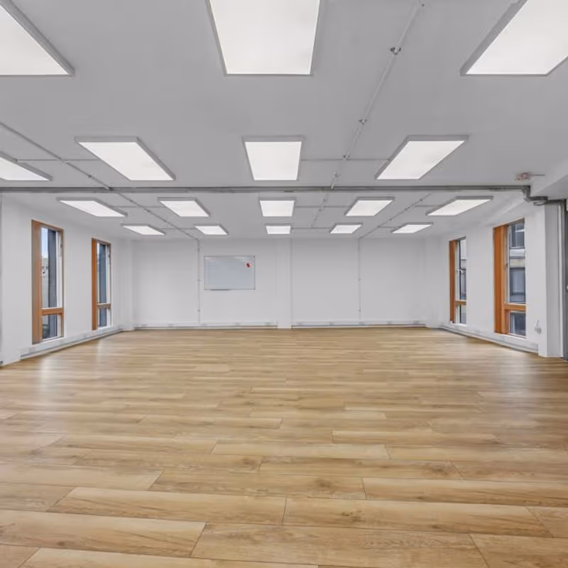 109 Drysdale St, Shoreditch - Image 2
