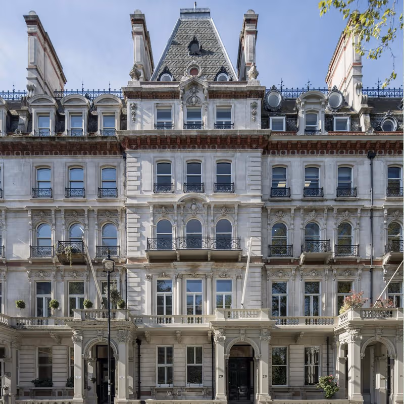 20 Grosvenor Gardens, Victoria - Image 5
