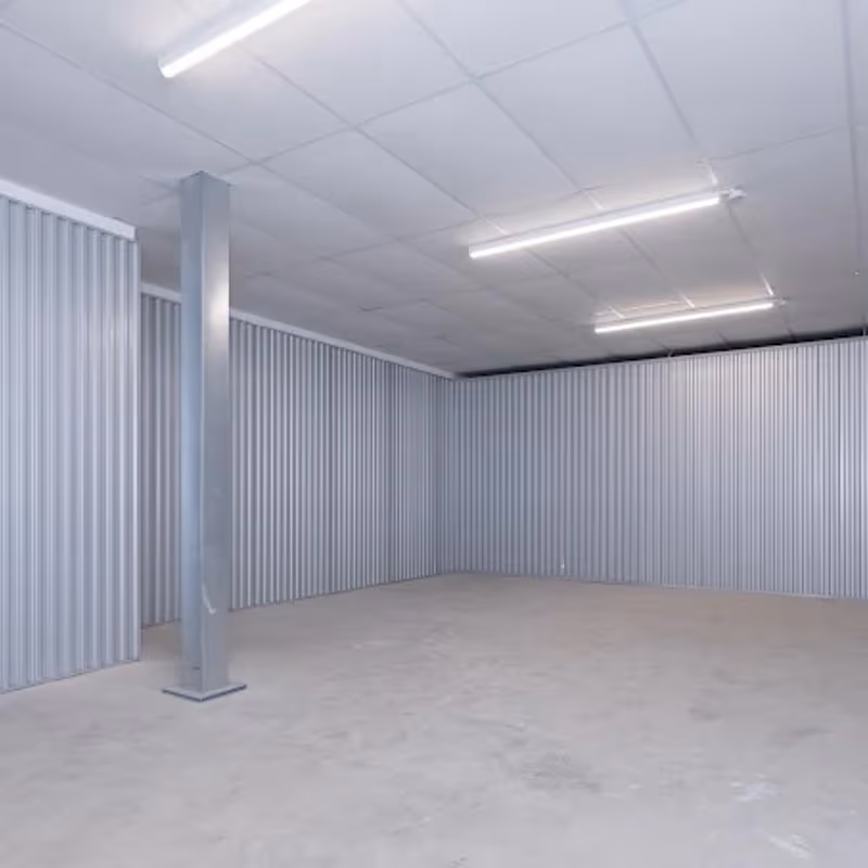 3 Stanton Way, London - Image 4