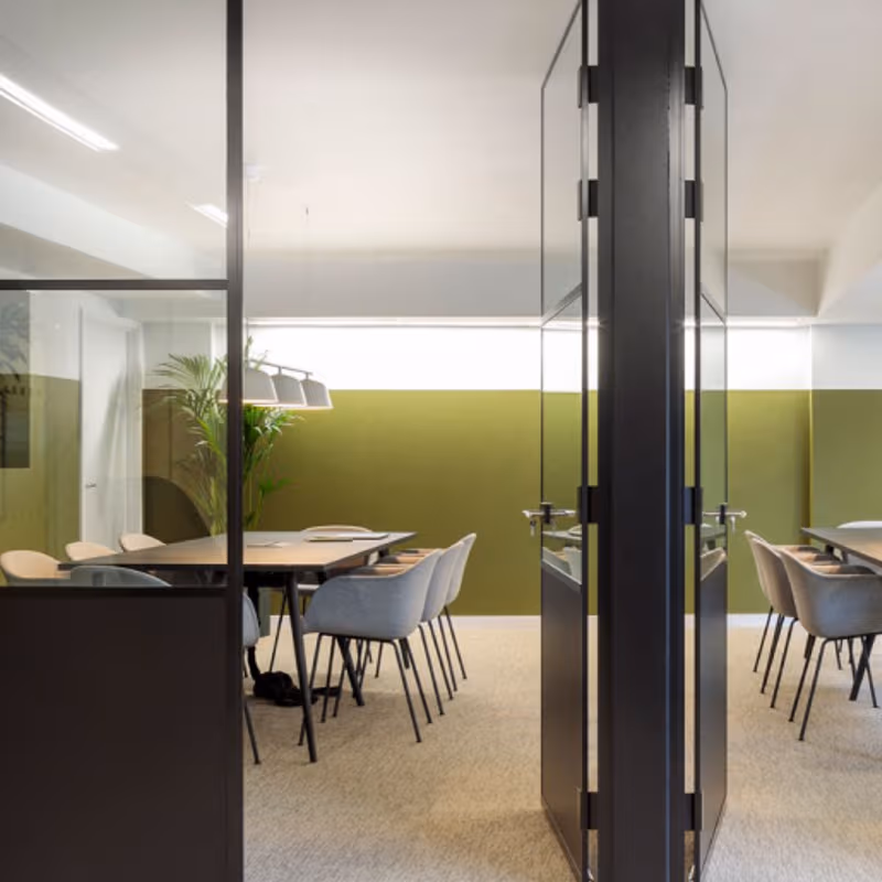 4 Maguire St, London - Image 1