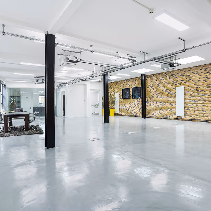 Blok100 100 Villiers Rd, London - Image 1