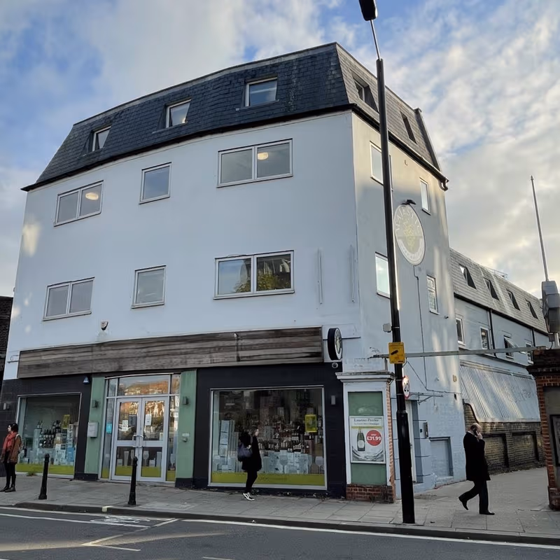 421 New Kings Road, London - Image 4