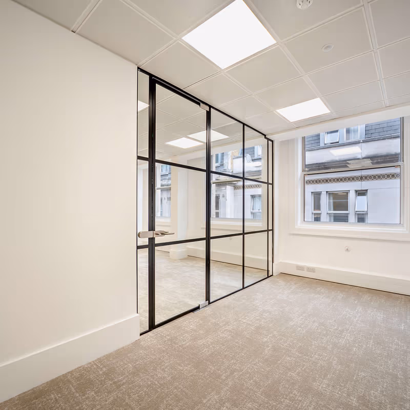 13 Saint Swithin's Lane, Greater London - Image 4