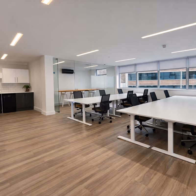 81 Southwark St, London - Image 4