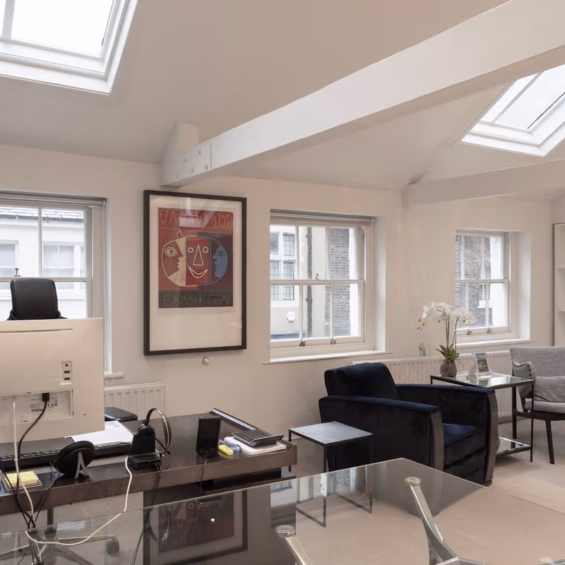 4 Fitzhardinge St, Marylebone - Image 1