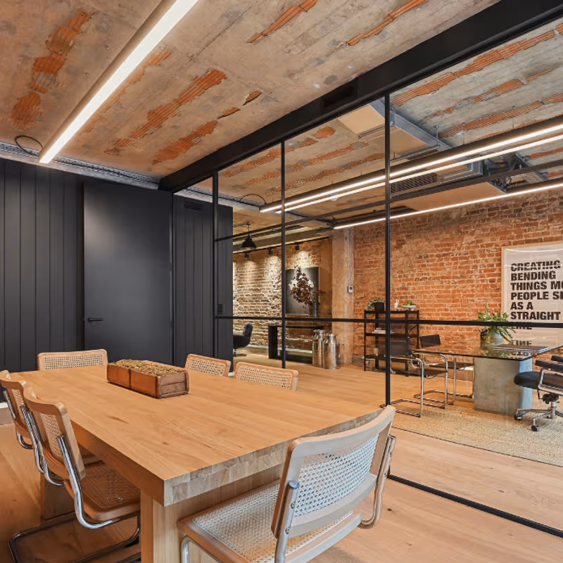 16 Mortimer St, London - Image 2