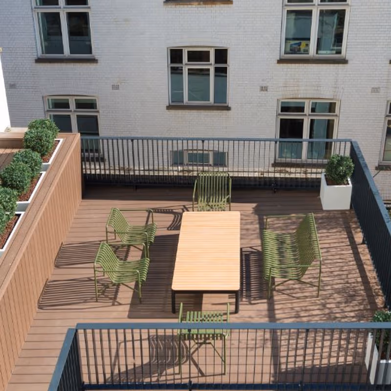 4 Golden Square, London - Image 4